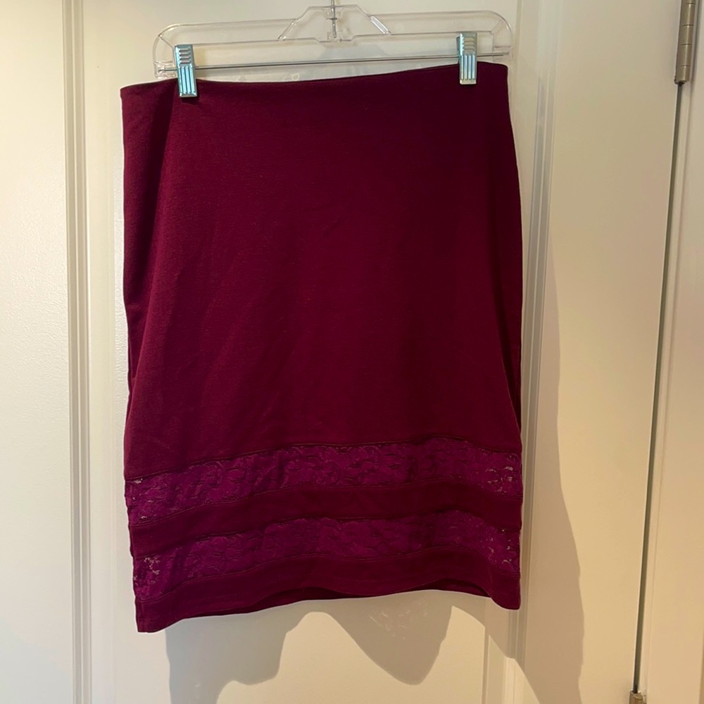 Knee high fitted skirt